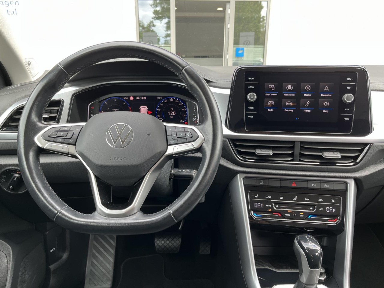 T-Roc 2,0 TDI DSG Life (AHK+Navi+RearView)
