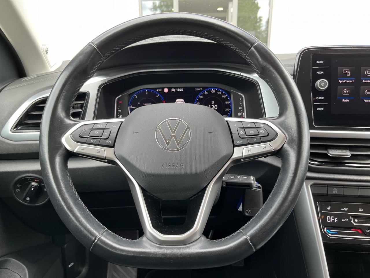 T-Roc 2,0 TDI DSG Life (AHK+Navi+RearView)
