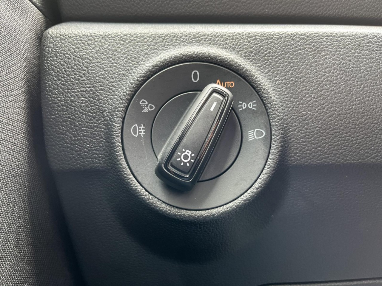 T-Roc 2,0 TDI DSG Life (AHK+Navi+RearView)