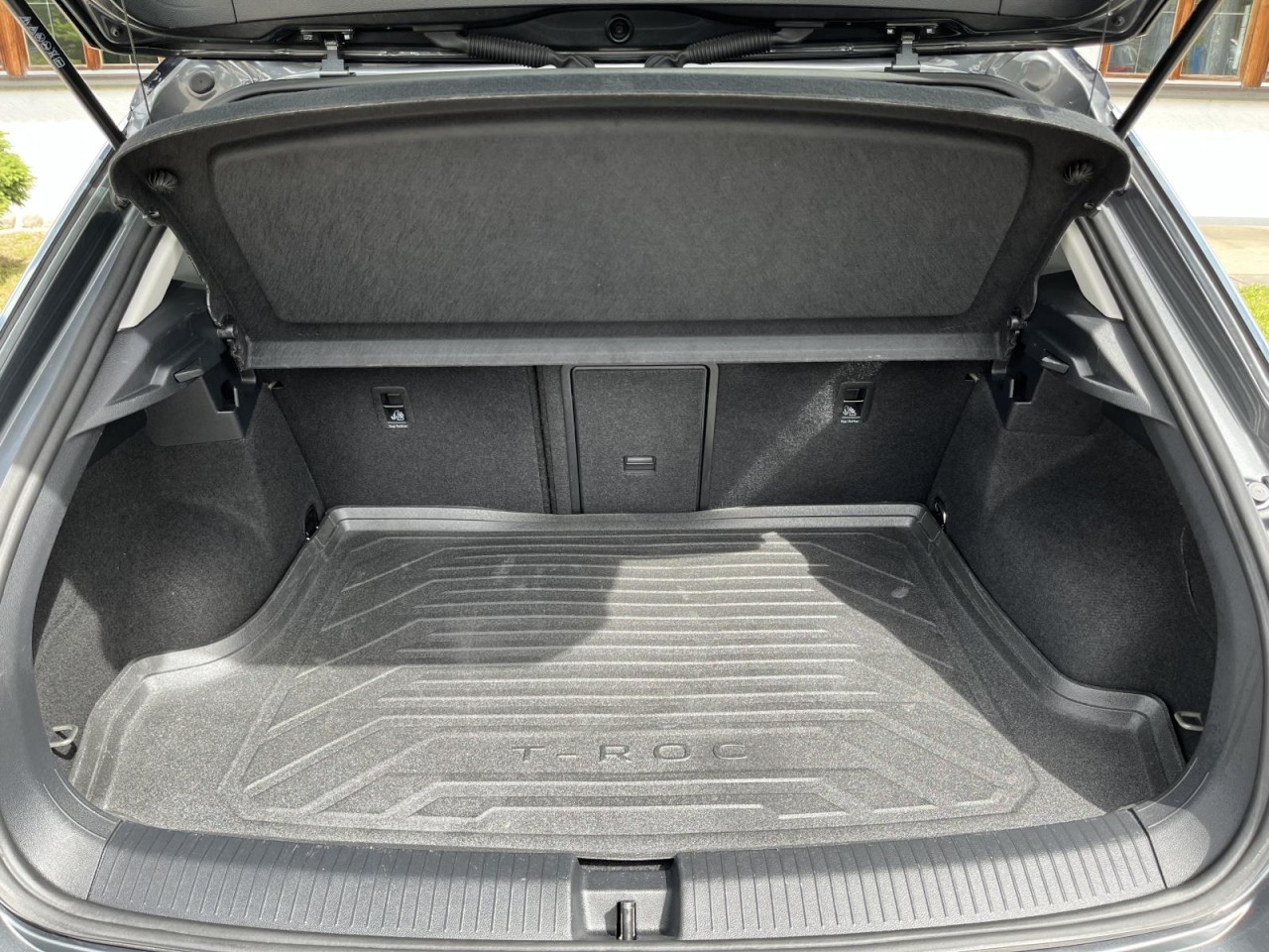 T-Roc 2,0 TDI DSG Life (AHK+Navi+RearView)