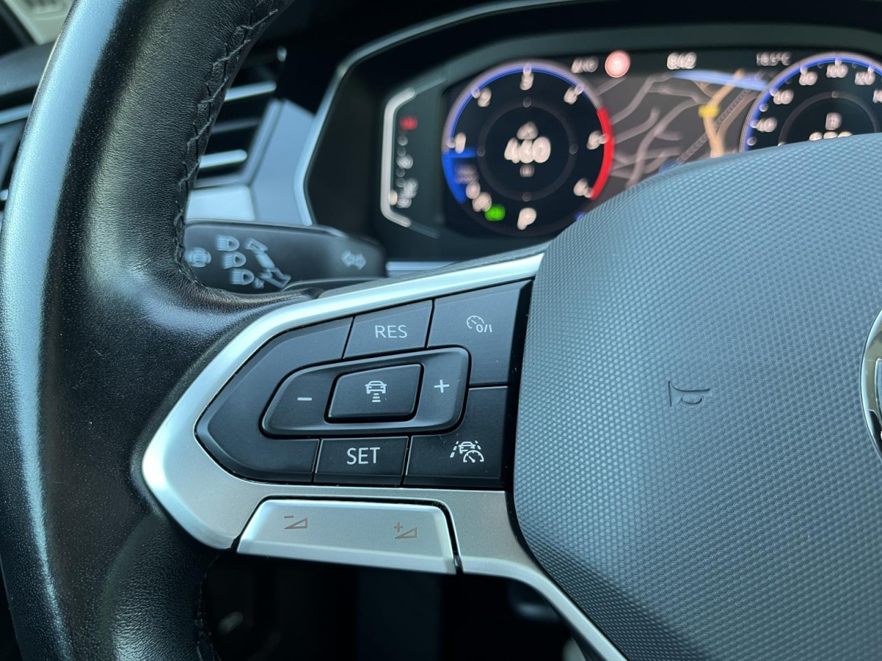Passat Variant 2,0 TDI DSG Business (Navi+ACC+RearView)