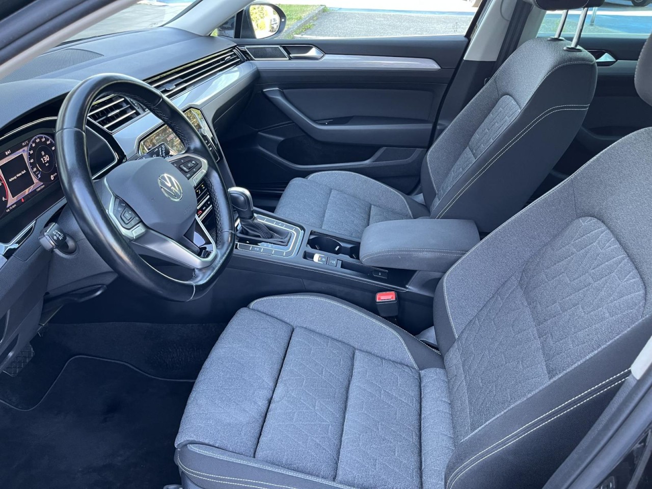 Passat Variant 2,0 TDI DSG Business (Navi+ACC+RearView)
