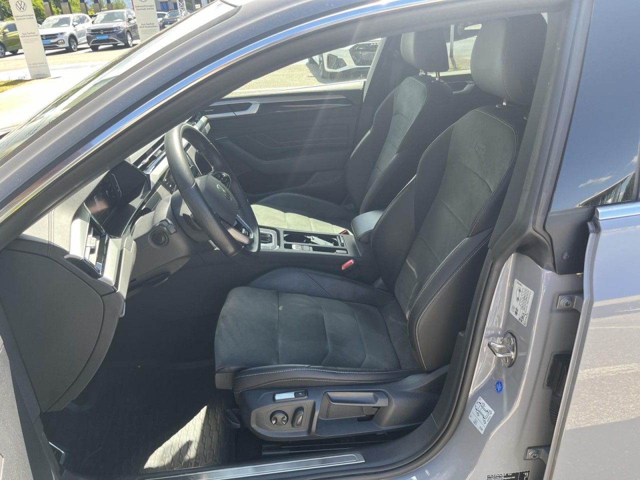 Arteon Shootingbrake 2,0 TDI DSG R-Line (AHK+DCC+Navi)