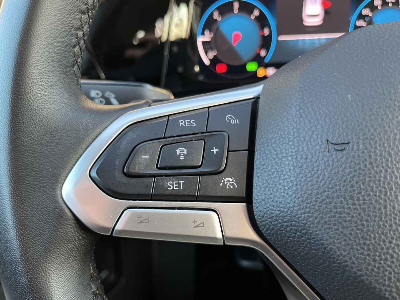 Golf VIII Variant 2,0 TDI DSG Style (Navi+ACC+LED)