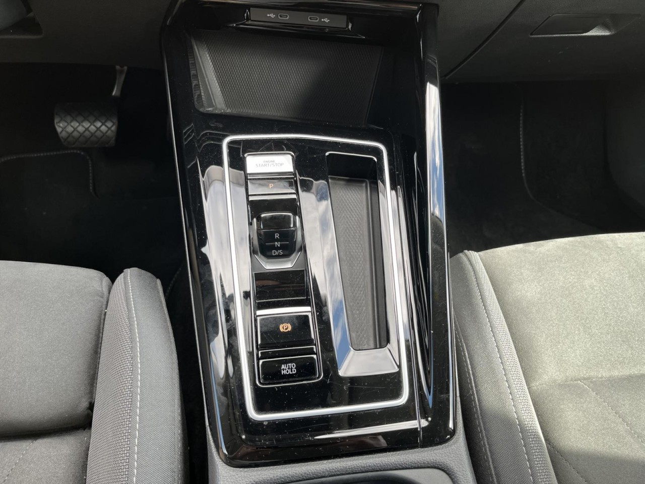Golf VIII Variant 2,0 TDI DSG Style (LED+ACC+RearView)