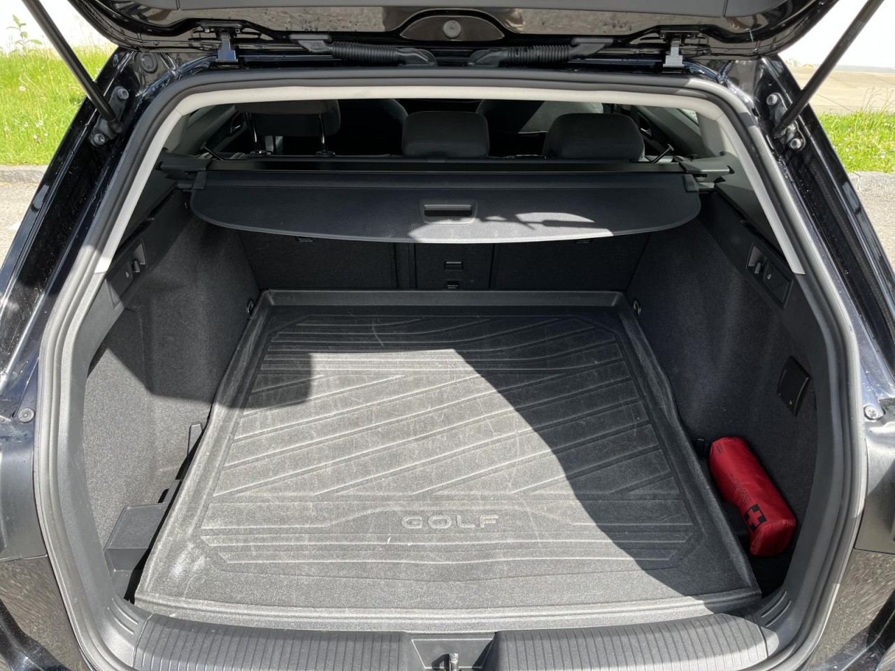 Golf VIII Variant 2,0 TDI DSG Style (LED+ACC+RearView)