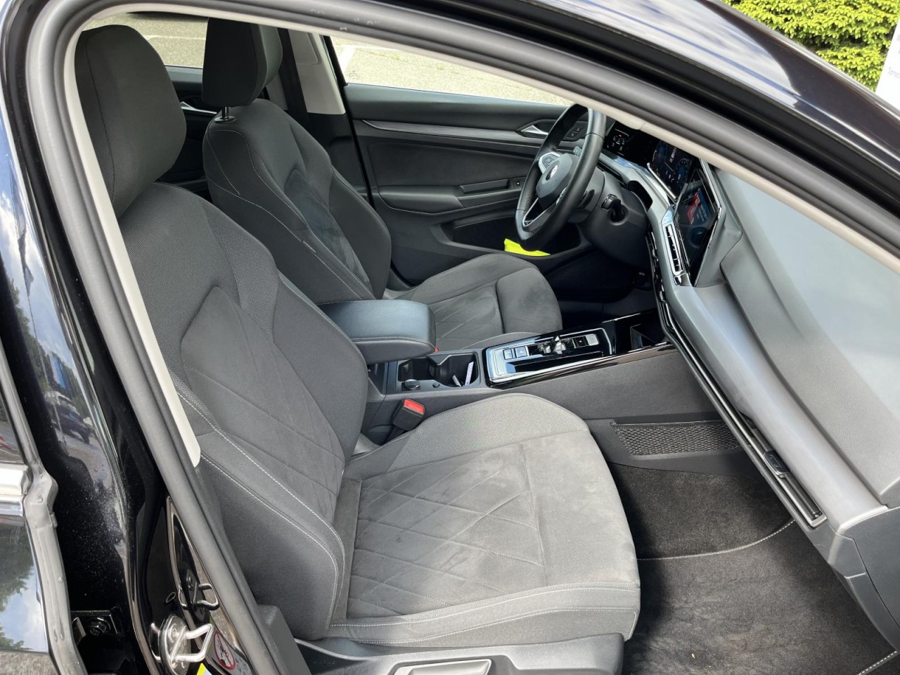 Golf VIII Variant 2,0 TDI DSG Style (LED+ACC+RearView)