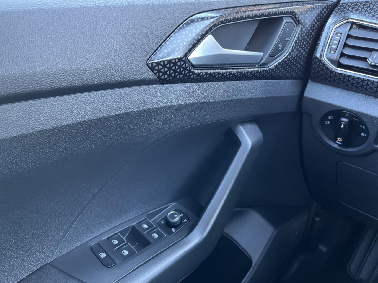 T-Cross 1,0 TSI DSG Style (AppConnect+RearView)