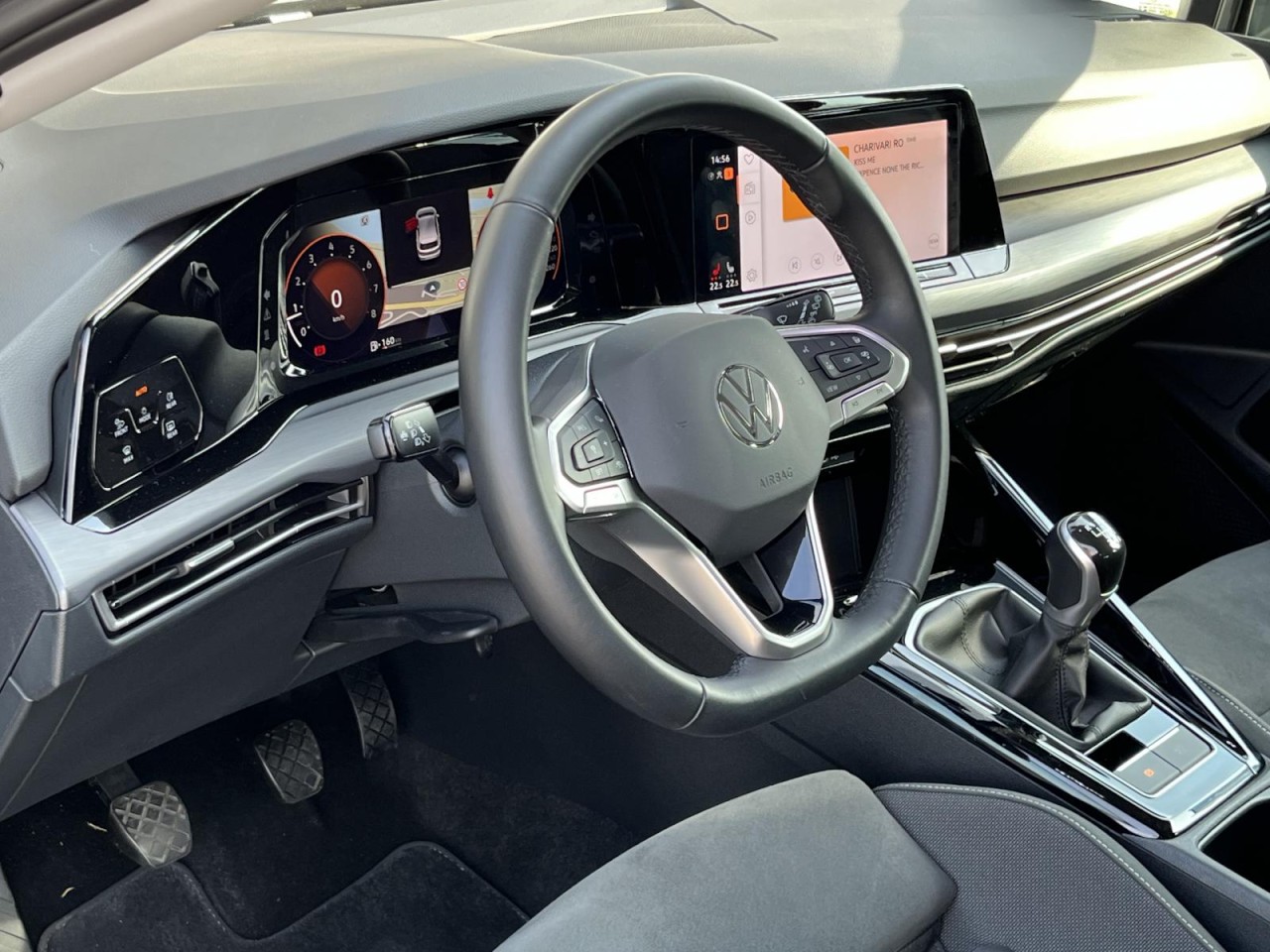 Golf VIII 1,5 TSI Style (LED+ACC+Navi) Klima