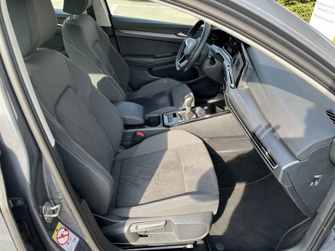 Golf VIII 1,5 TSI Style (LED+ACC+Navi) Klima