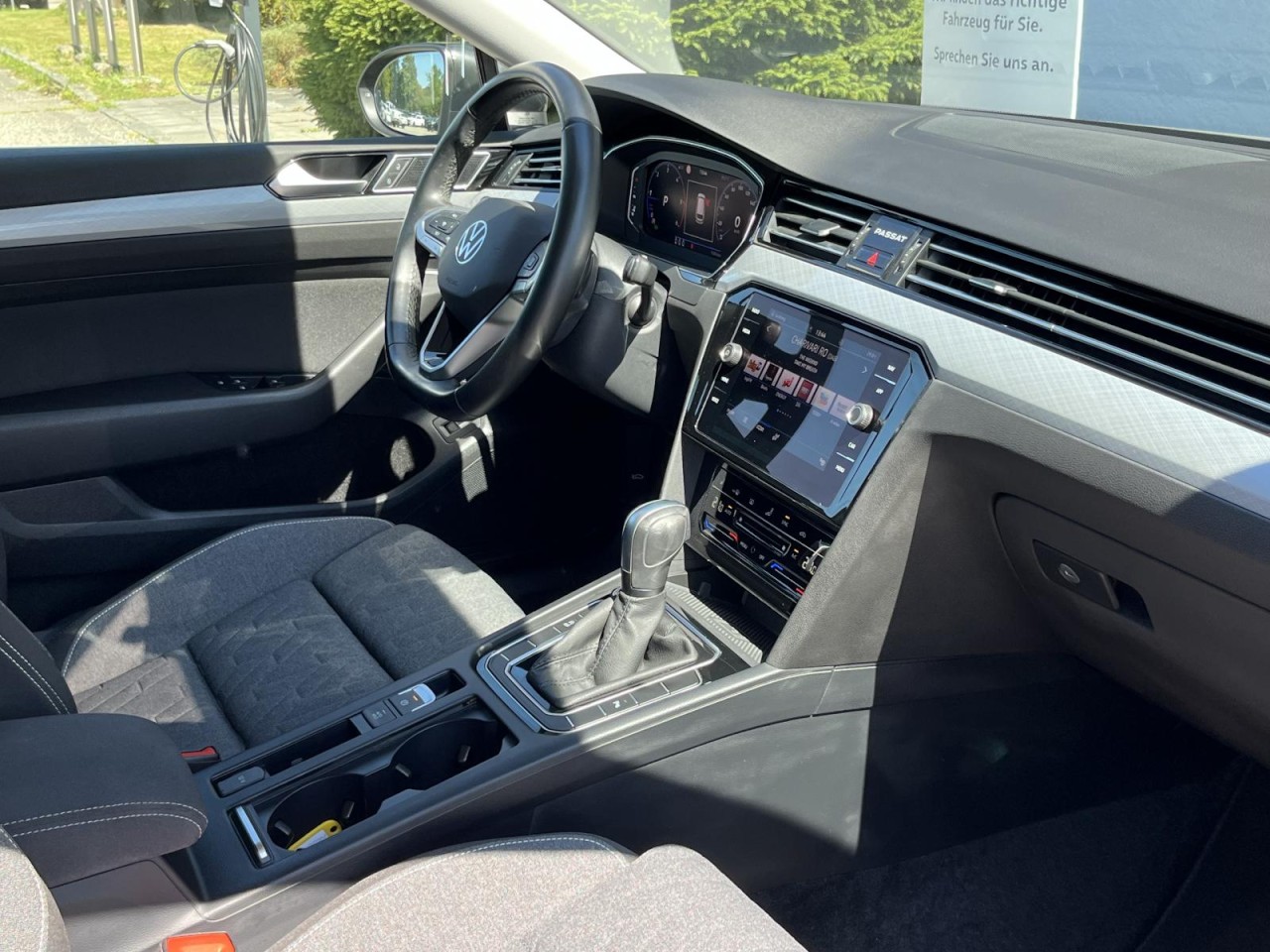 Passat Variant 2,0 TDI DSG Business (AHK+RearView+Navi)