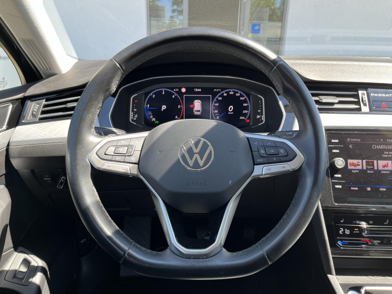 Passat Variant 2,0 TDI DSG Business (AHK+RearView+Navi)