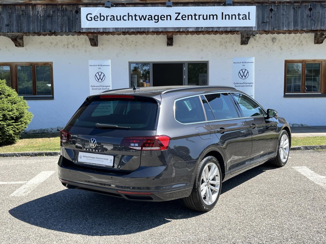 Passat Variant 2,0 TDI DSG Business (AHK+RearView+Navi)