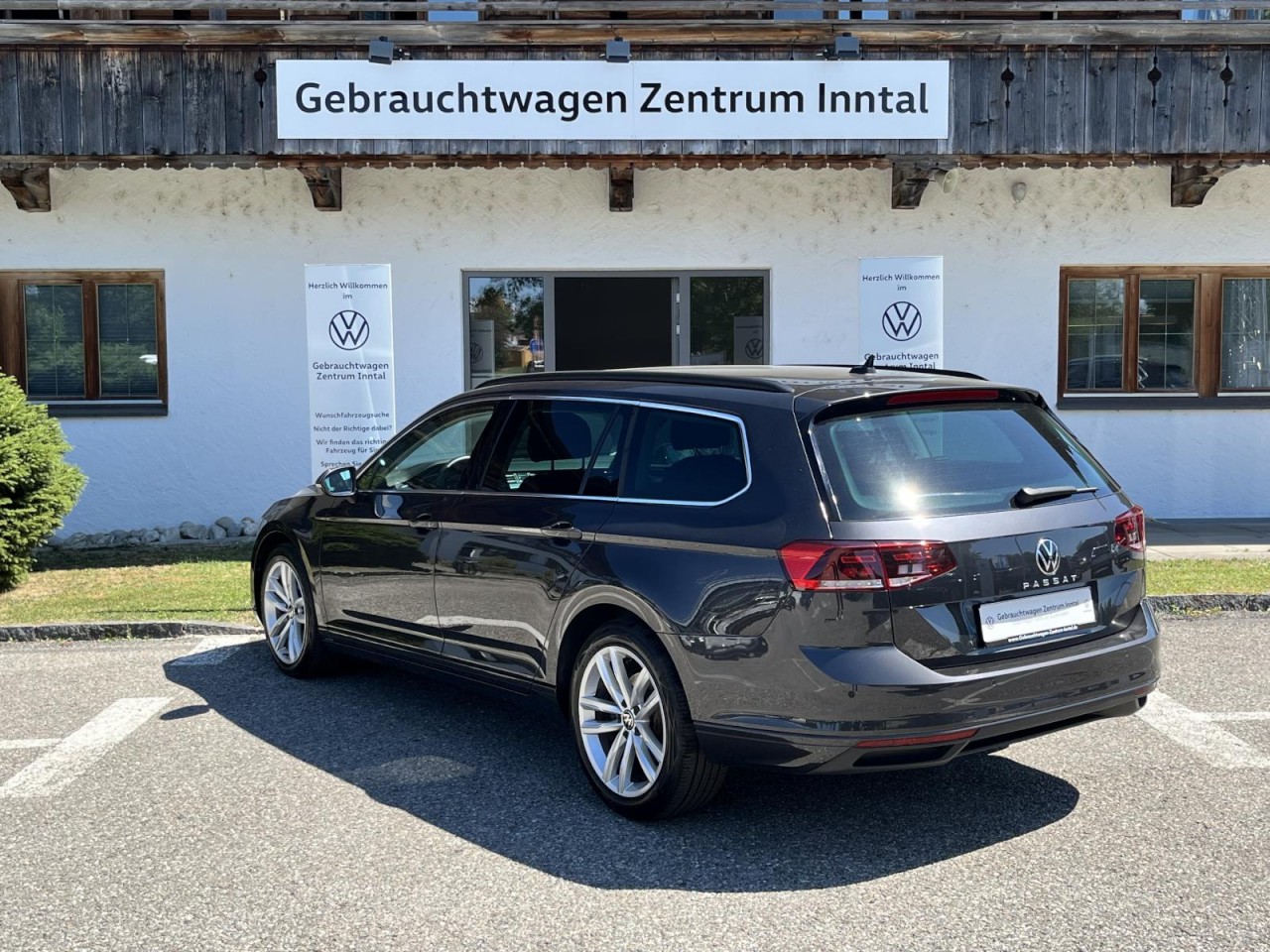Passat Variant 2,0 TDI DSG Business (AHK+RearView+Navi)