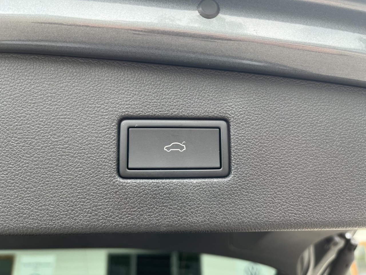 Tiguan Allspace R-Line 2,0 TSI DSG BlackStyle 7-Sitzer 4Motion (RearView+DCC)