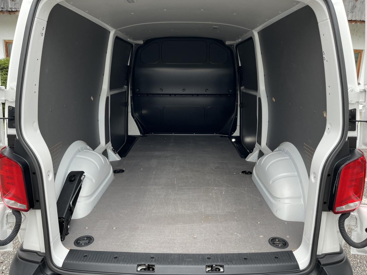 Transporter Kasten T6.1 LR 2,0 TDI (PDC+Klima)