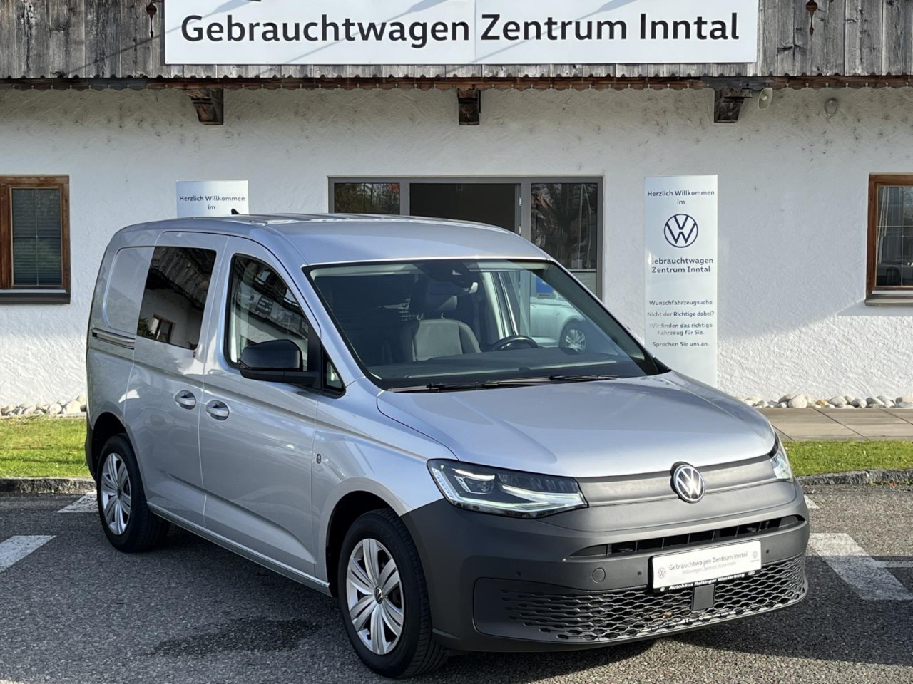 Caddy Cargo 2.0 TDI DSG (Navi+LED+RearView+Standh.)