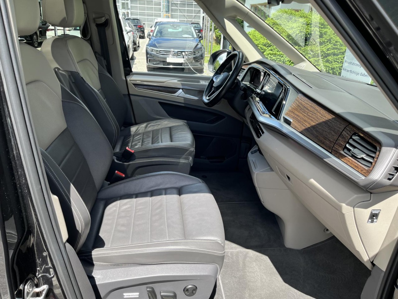 Multivan T7 1,4 TSI eHybrid Style KÜ (AHK+IQLight+Standhzg.)