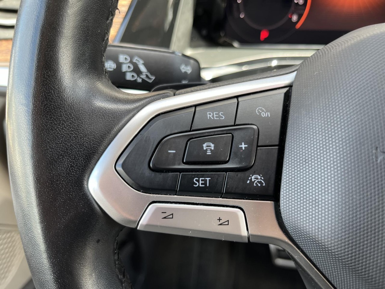 Multivan T7 1,4 TSI eHybrid Style KÜ (AHK+IQLight+Standhzg.)