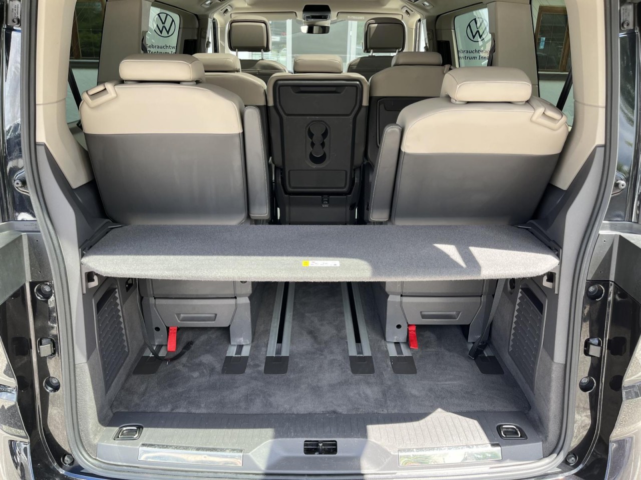 Multivan T7 1,4 TSI eHybrid Style KÜ (AHK+IQLight+Standhzg.)