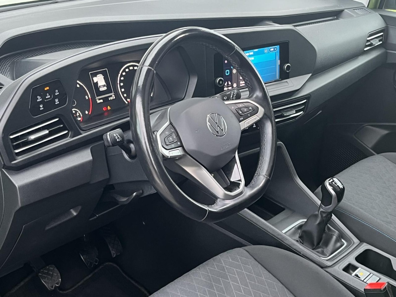 Caddy Move 2,0 TDI (Klima+LED+RearView+ACC)