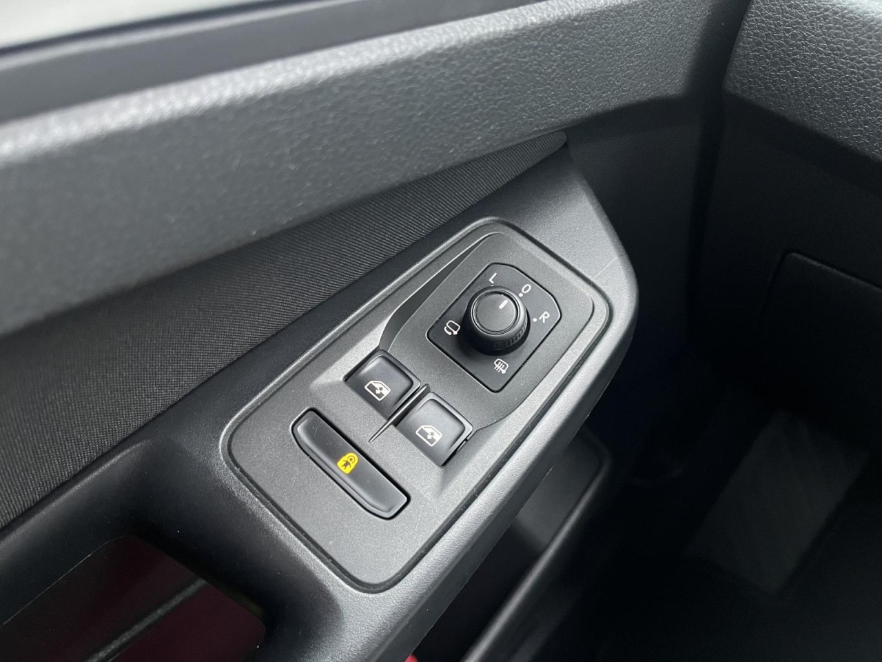 Caddy Move 2,0 TDI (Klima+LED+RearView+ACC)