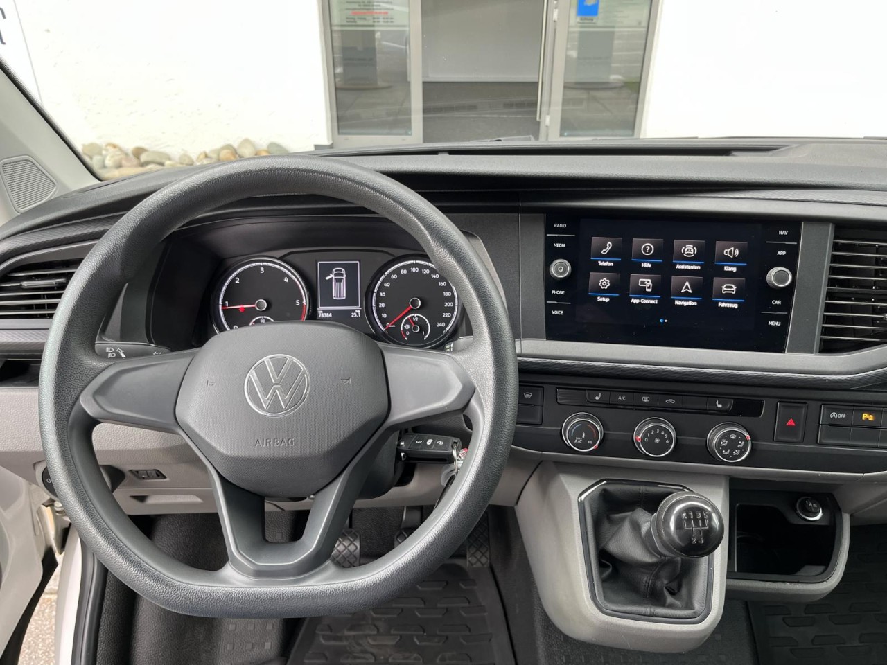 Transporter Kasten T6.1 KR 2,0 TDI (Klima+Navi+RearView)
