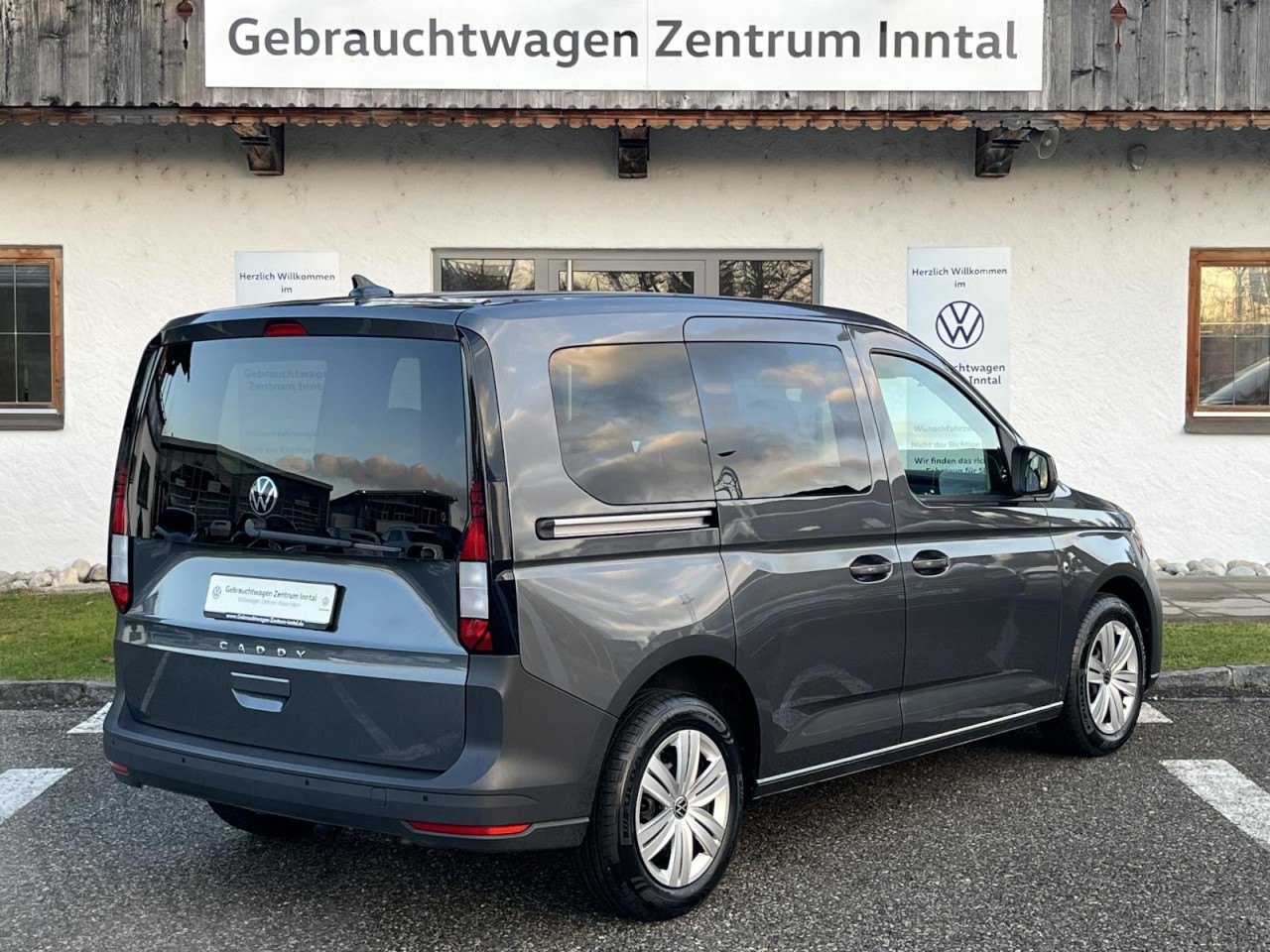 Caddy 2,0 TDI DSG (Navi+PDC+AHK) Klima