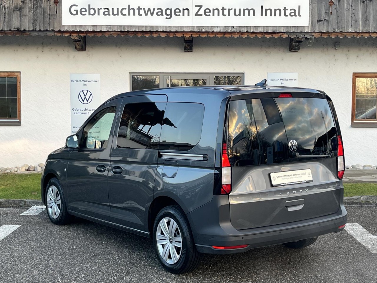 Caddy 2,0 TDI DSG (Navi+PDC+AHK) Klima