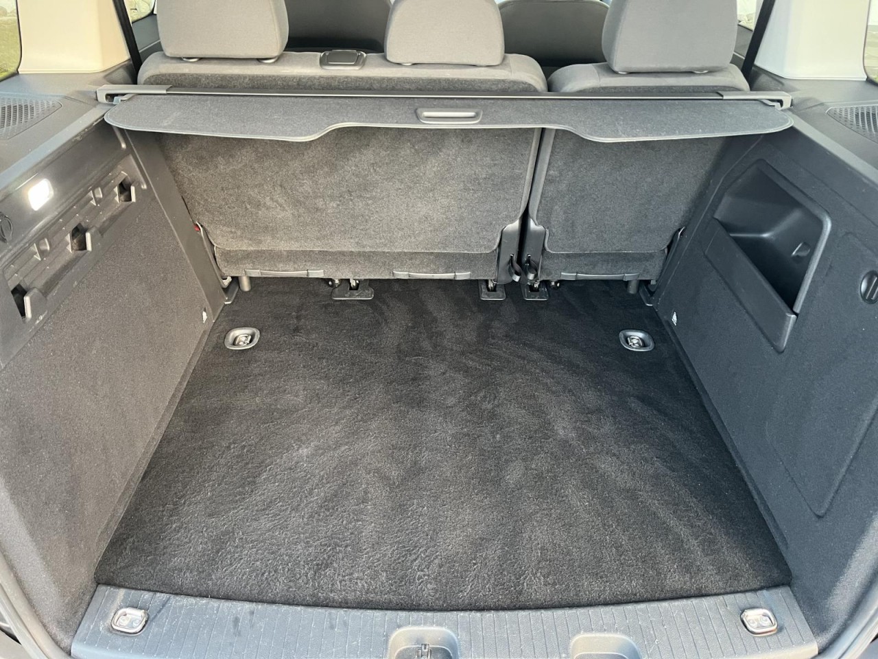 Caddy 2,0 TDI DSG (Navi+PDC+AHK) Klima