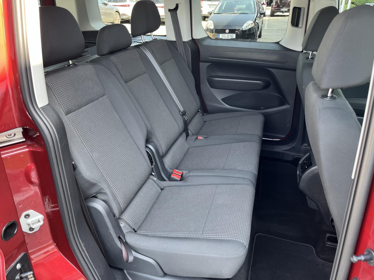 Caddy 2,0 TDI Basis (Klima+PDC+Sitzhzg) Klima