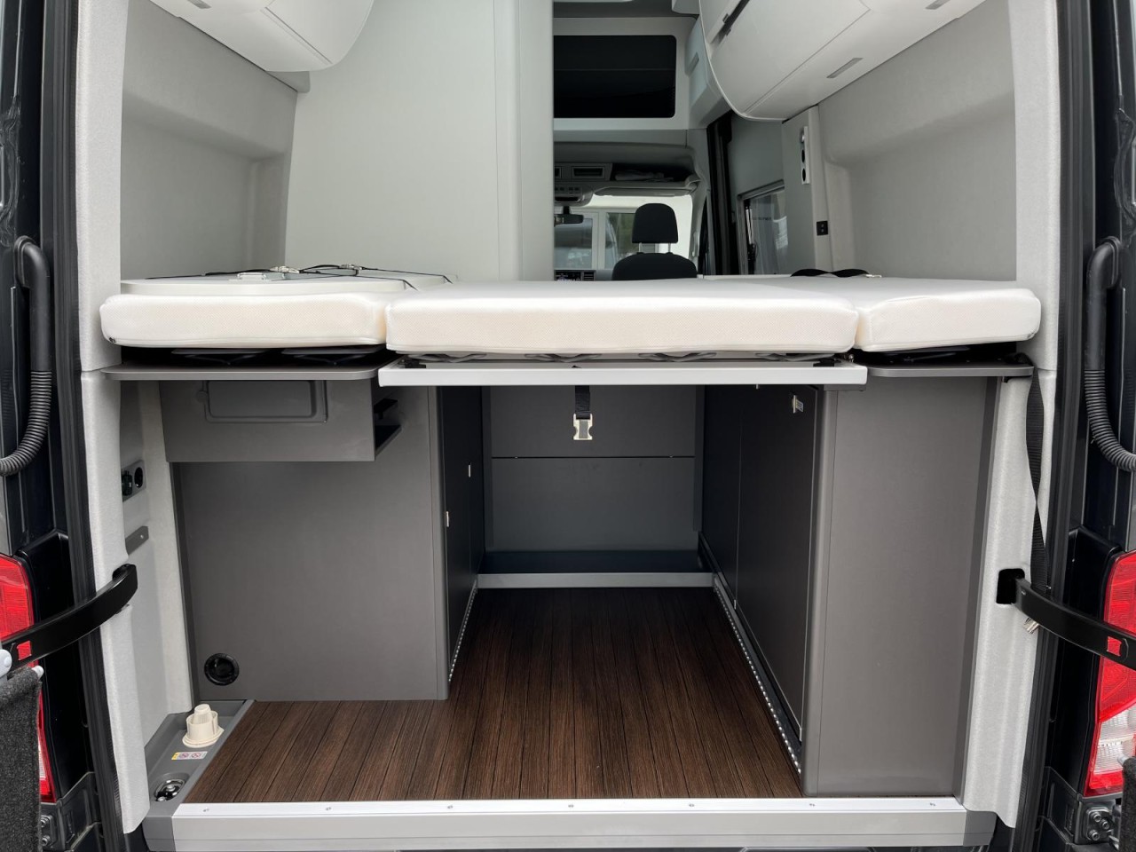 Grand California 2,0 TDI 8-Gang Automatik (LED+Navi+AHK)