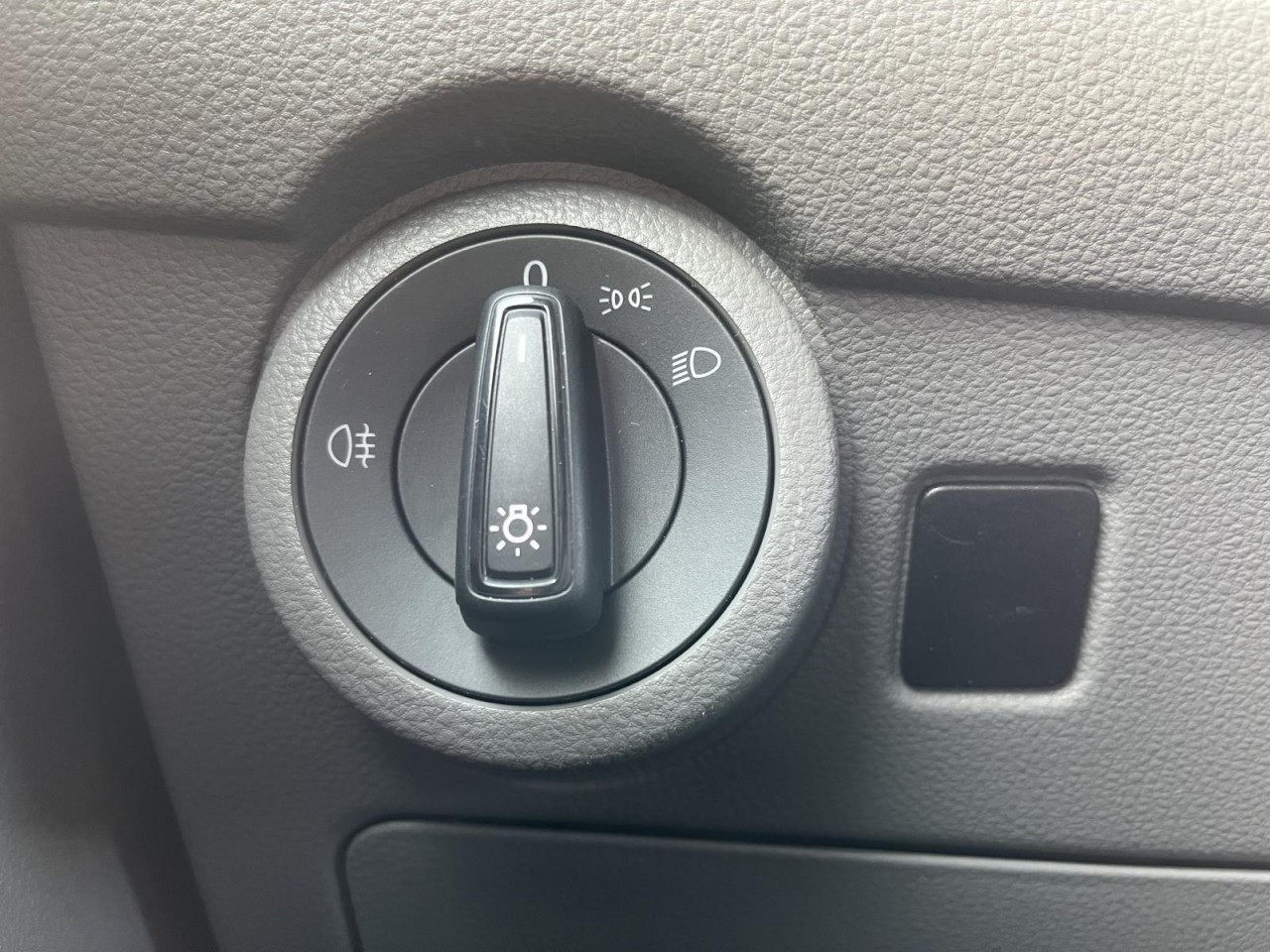 Transporter Kasten T6.1 KR 2,0 TDI DSG (AHK+LED+Navi+Standhzg.)