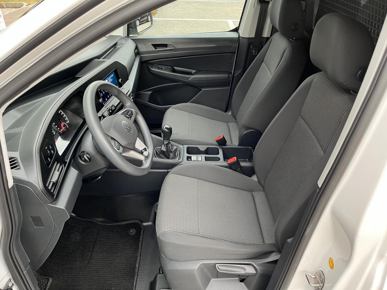 Caddy Maxi Commerce Cargo 2,0 TDI (AHK+Klima+Sortimo-Regal)