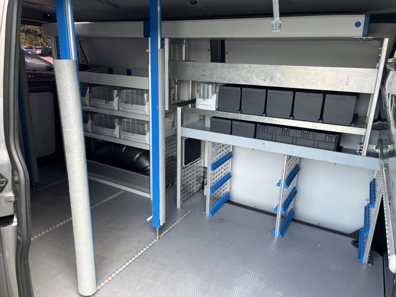 Transporter T6.1 Kasten LR 2,0 TDI DSG (Klima+LED+Navi+RearView)