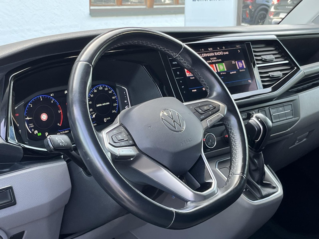 Transporter T6.1 Kasten LR 2,0 TDI DSG (Klima+LED+Navi+RearView)