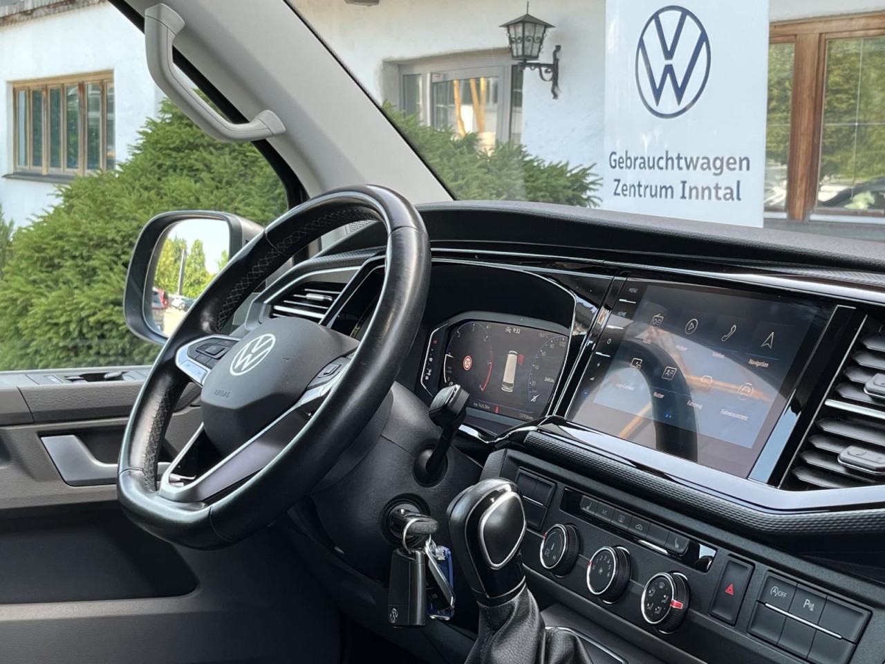 Transporter T6.1 Kasten LR 2,0 TDI DSG (Klima+LED+Navi+RearView)