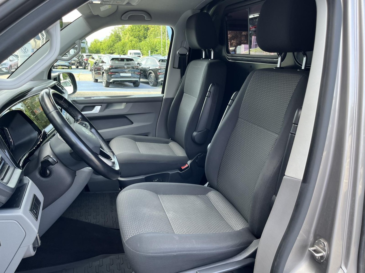 Transporter T6.1 Kasten LR 2,0 TDI DSG (Klima+LED+Navi+RearView)