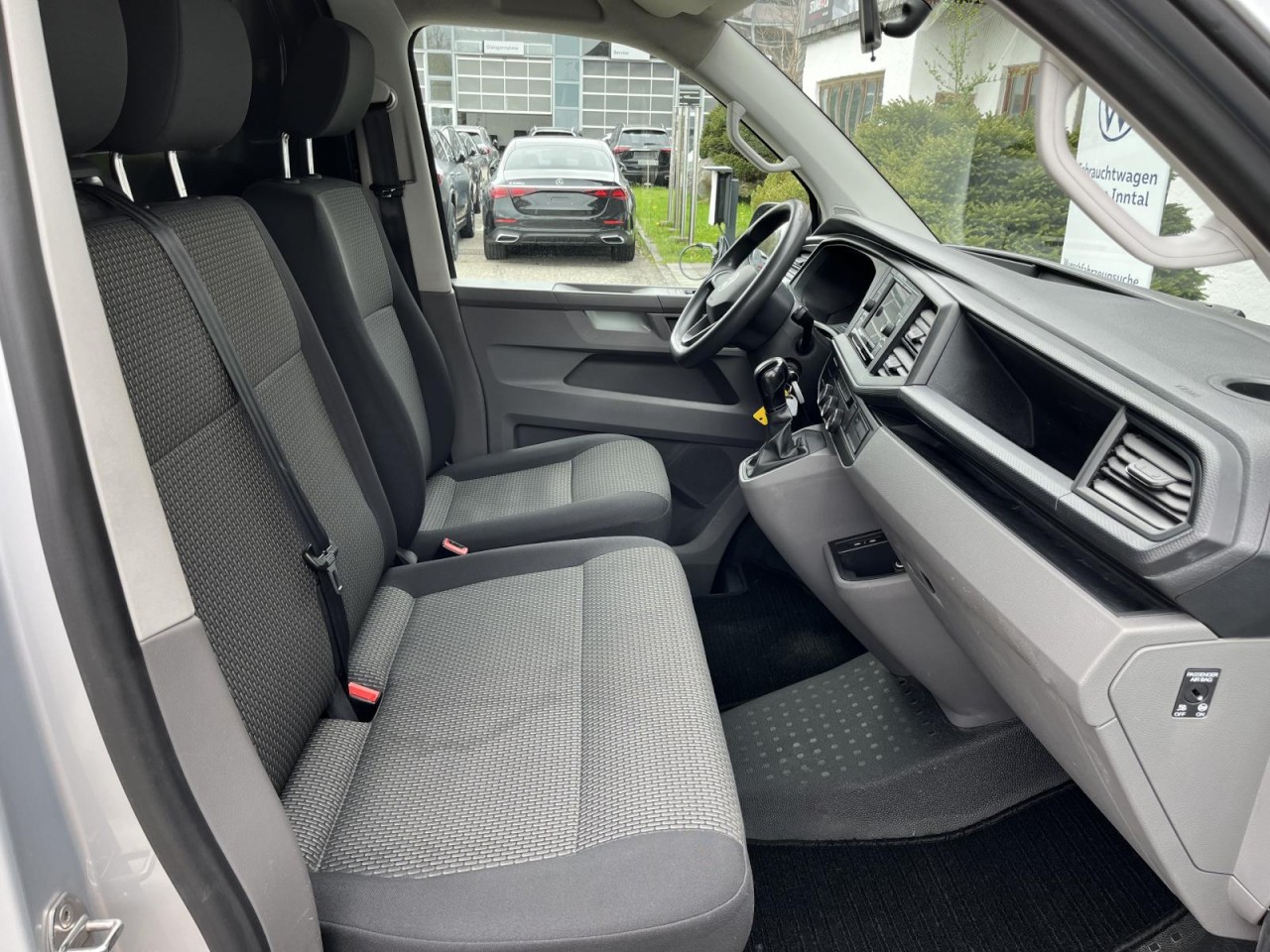 Transporter Kasten T6.1 LR 2,0 TDI DSG (AHK+Klima)