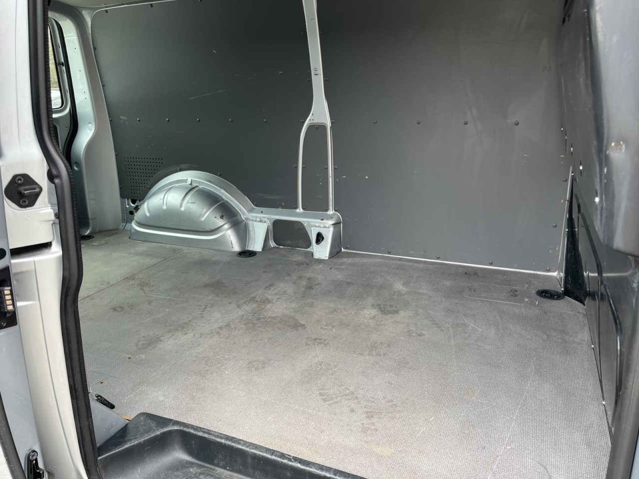 Transporter Kasten T6.1 LR 2,0 TDI DSG (AHK+Klima)