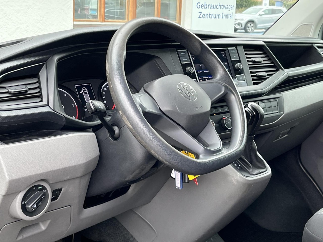 Transporter Kasten T6.1 LR 2,0 TDI DSG (AHK+Klima)