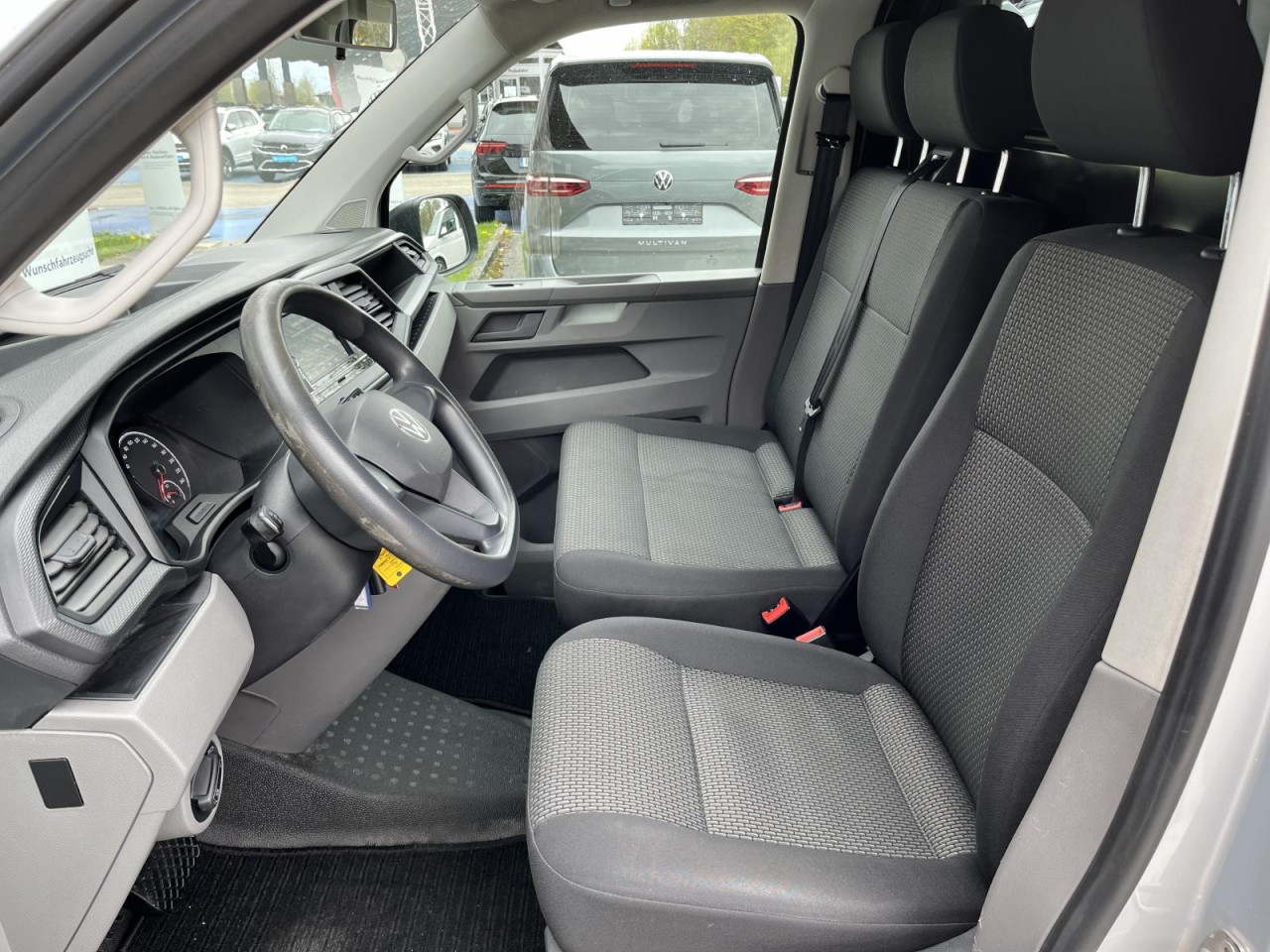 Transporter Kasten T6.1 LR 2,0 TDI DSG (AHK+Klima)