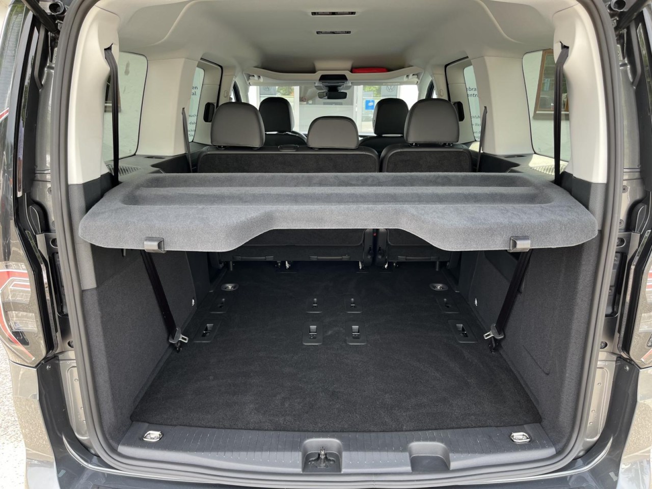 Caddy Maxi Life 2,0 TDI 4Motion Edition (Standhzg+RearView+AHK)