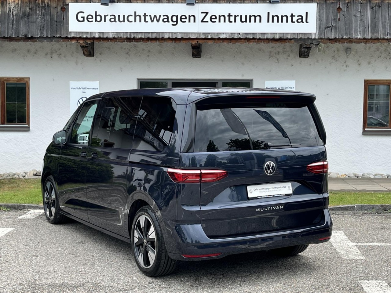 Multivan T7 2,0 TDI DSG Life KÜ (IQ.Light+AHK+Standhzg.)