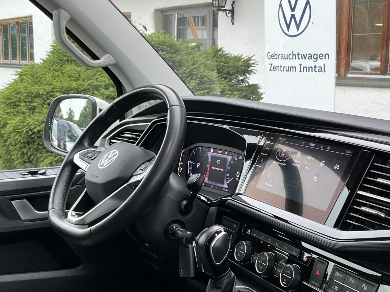 Multivan T6.1 Highline 2,0 TDI DSG 4Motion (AHK+LED+Standhzg.)
