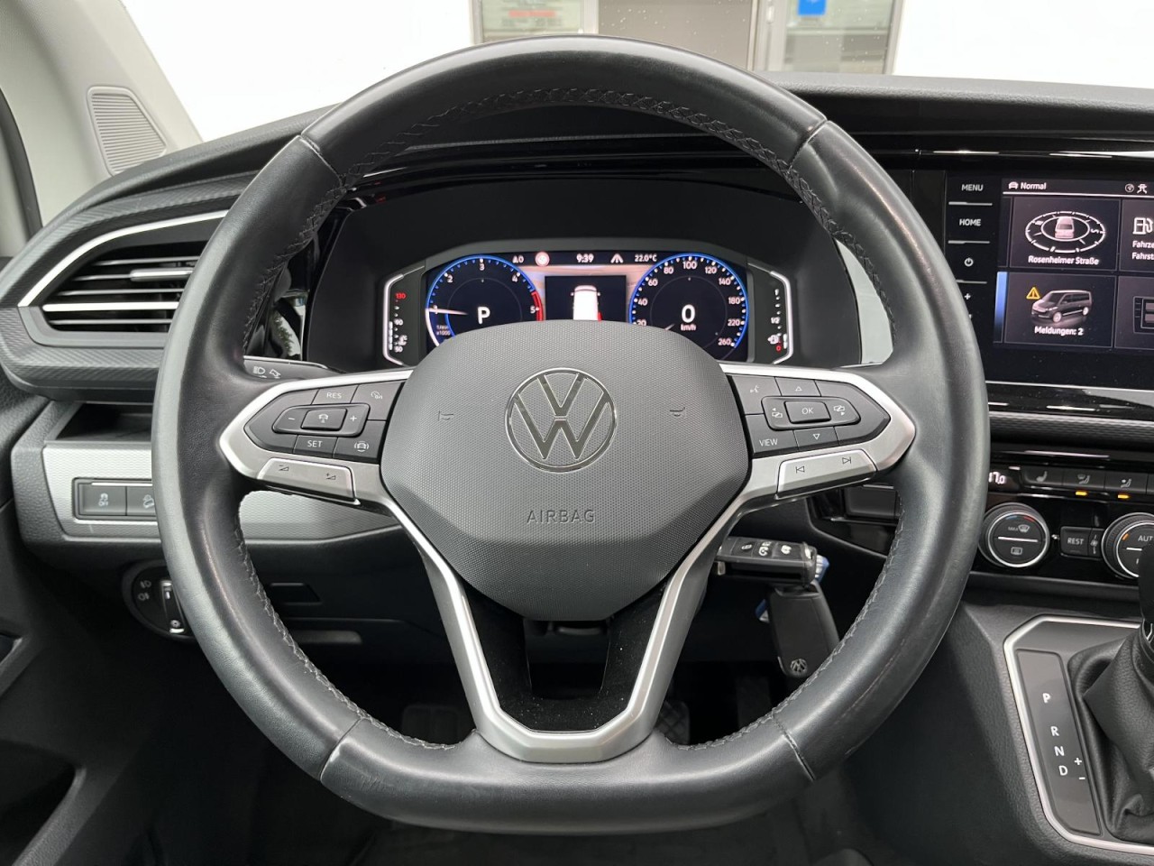 Multivan T6.1 Highline 2,0 TDI DSG 4Motion (AHK+LED+Standhzg.)