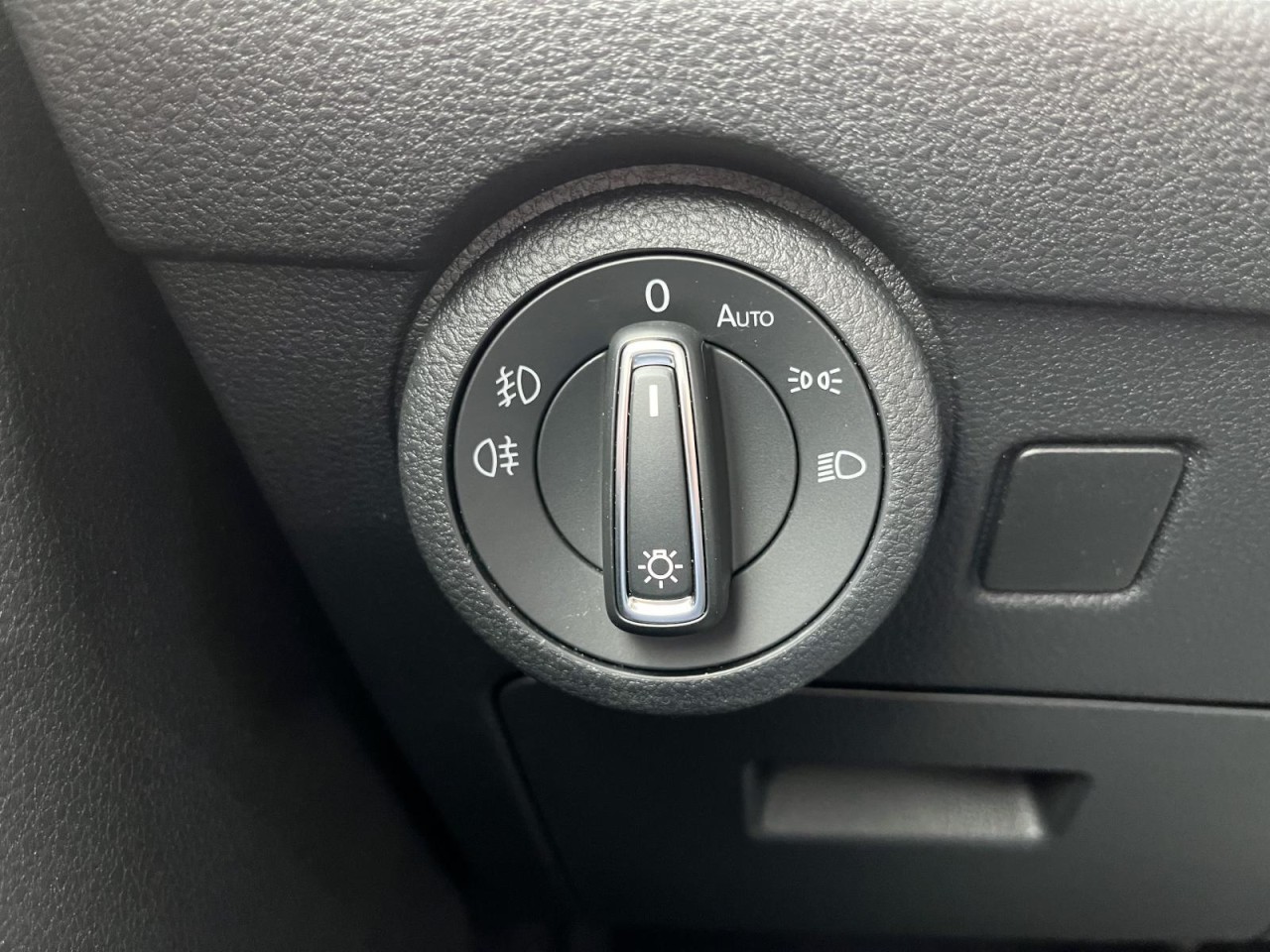 Multivan T6.1 Highline 2,0 TDI DSG 4Motion (AHK+LED+Standhzg.)