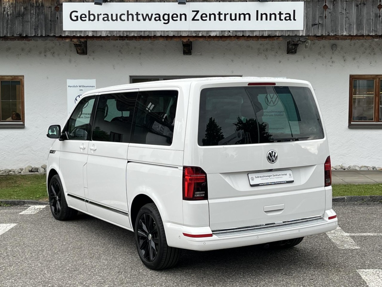 Multivan T6.1 Highline 2,0 TDI DSG 4Motion (AHK+LED+Standhzg.)