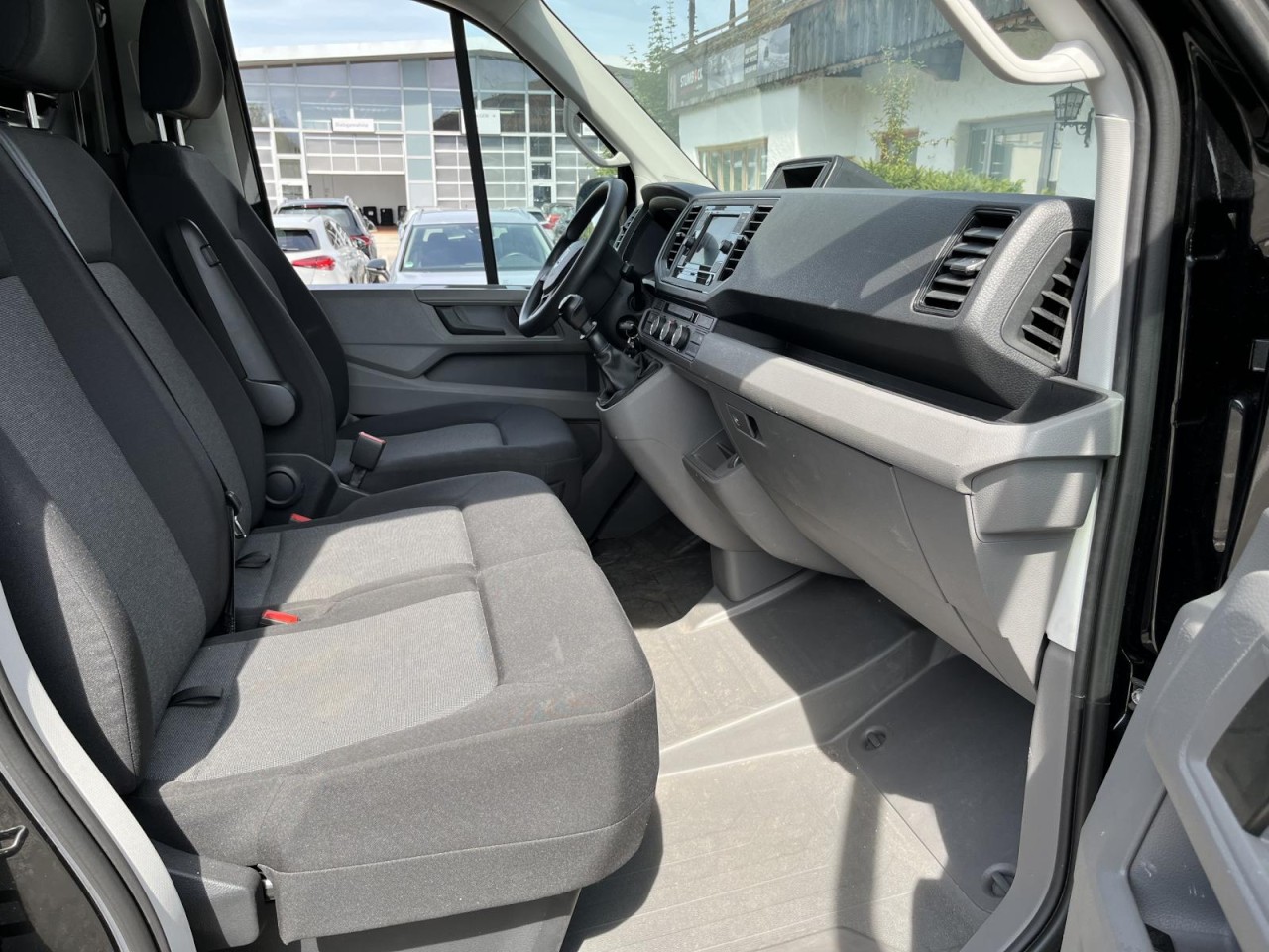 Crafter Kasten LR HD 2,0 TDI (Laderampe+AHK+Standhzg.)