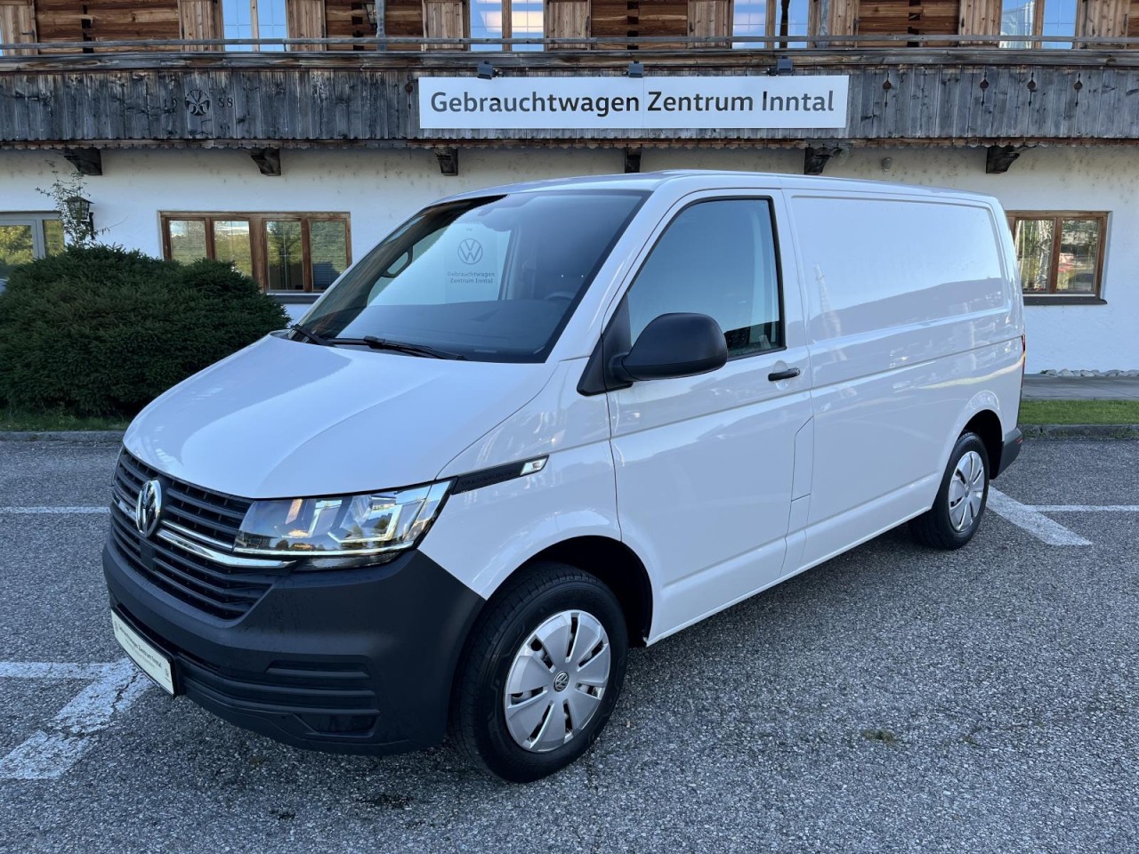 Transporter Kasten T6.1 KR 2,0 TDI (AHK+Klima+PDC)